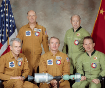 WHAT’S THE DIFFERENCE BETWEEN AN ASTRONAUT AND A COSMONAUT?