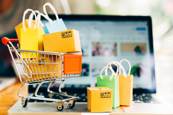 MOST ONLINE CLOTHING SHOPPERS SEND SOMETHING BACK