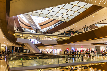 SHOPPING CENTRES AND HOLLYWOOD
